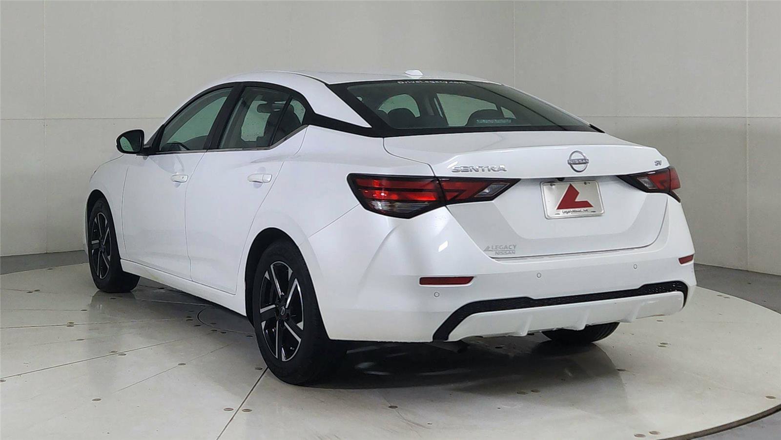 Used 2024 Nissan Sentra SV image 5