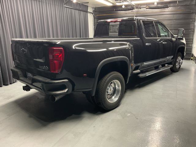 New 2026 Chevrolet Silverado 3500 High Country w/ High Country Premium Package image 7