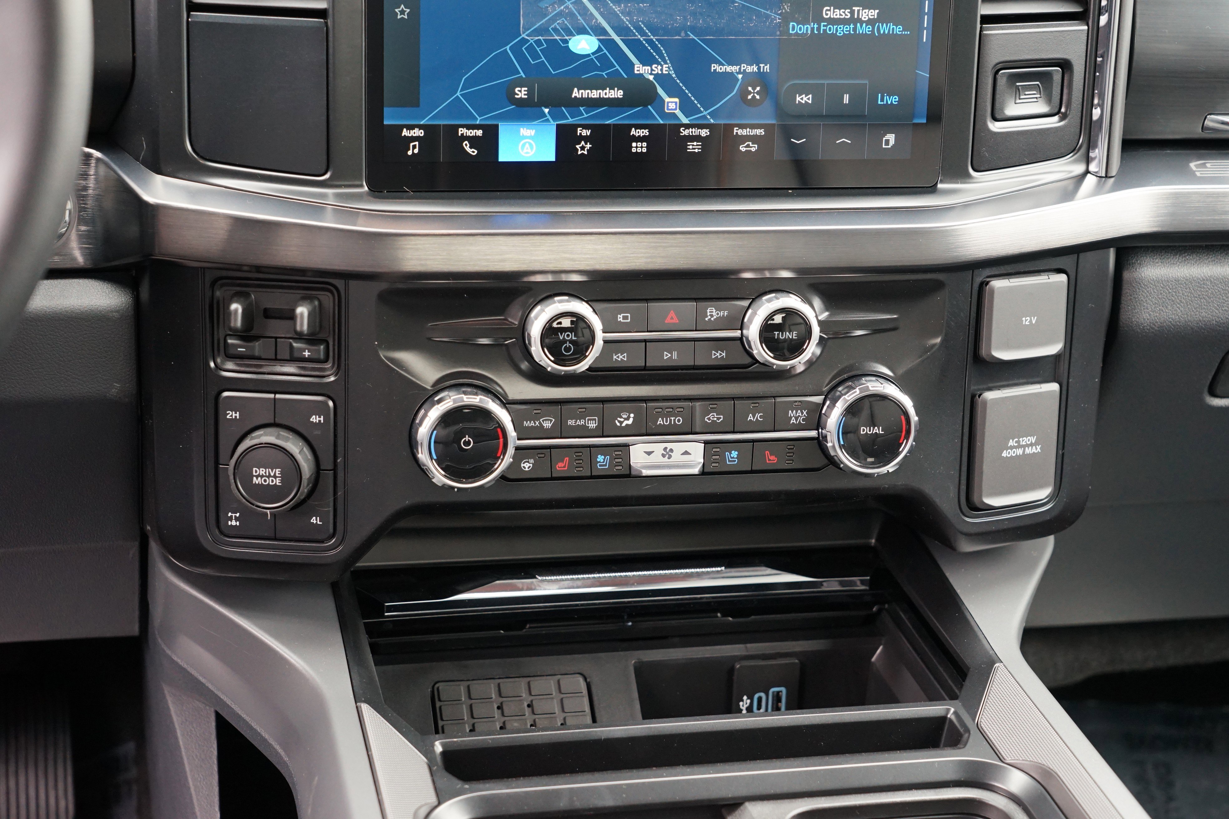 New 2026 Ford F350 Lariat w/ FX4 Off-Road Package image 21