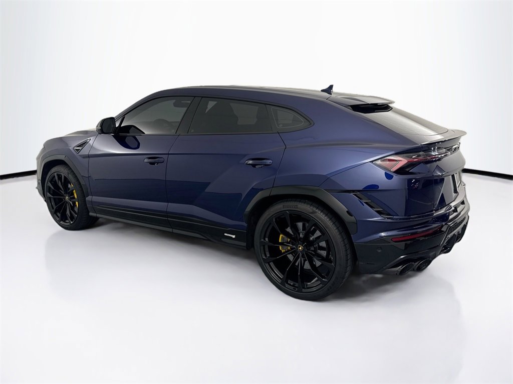 Used 2023 Lamborghini Urus S image 7