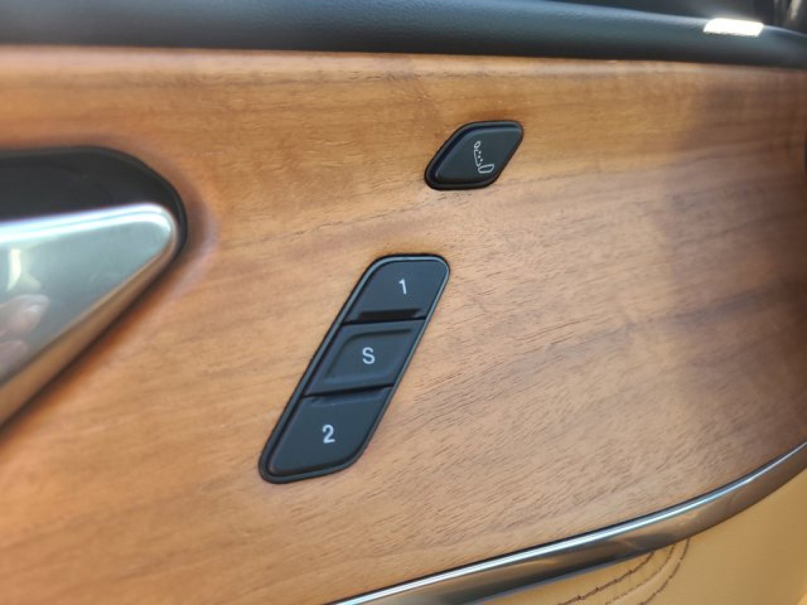 Used 2024 Jeep Grand Cherokee L Summit image 26