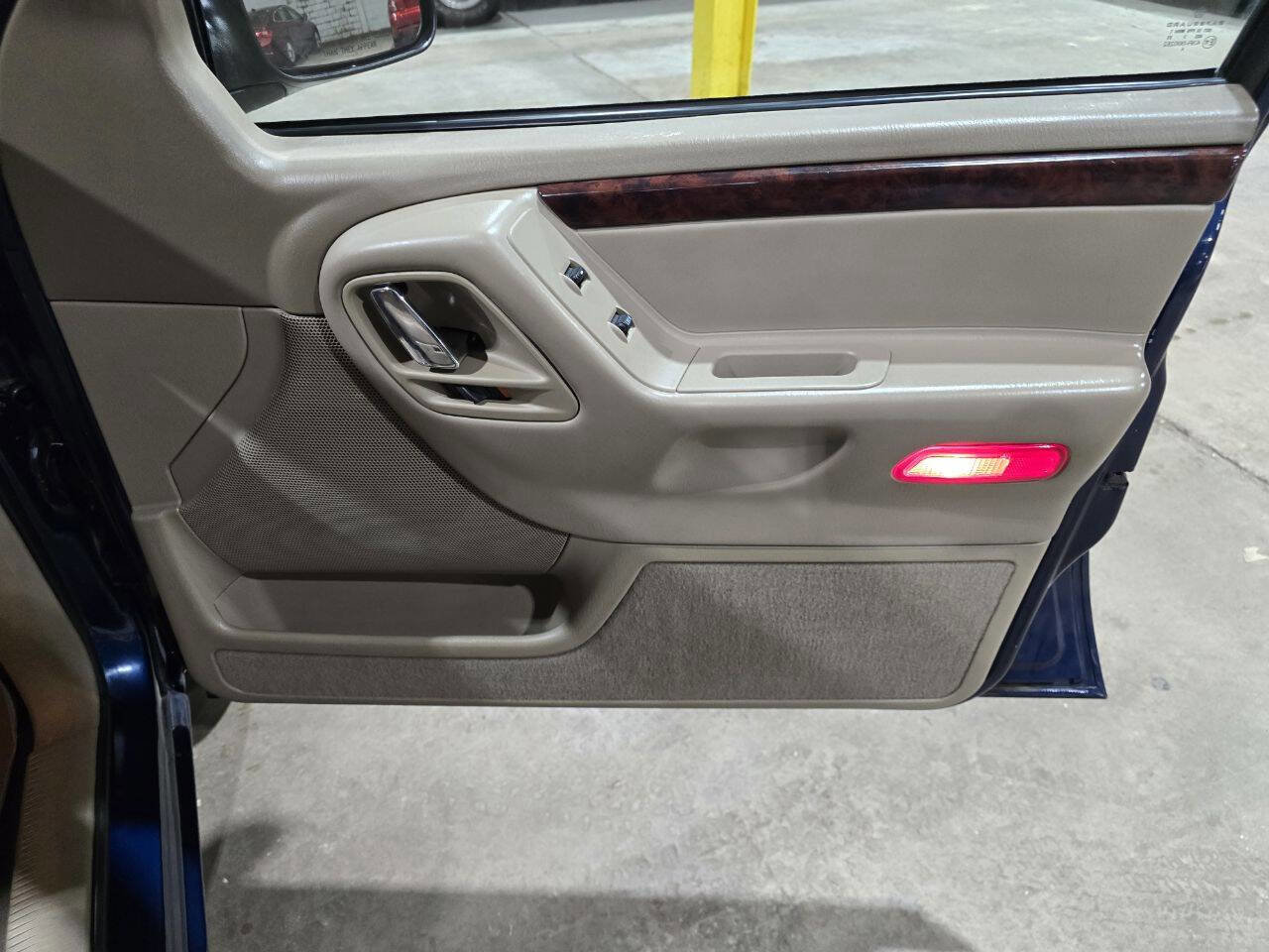 Used 2002 Jeep Grand Cherokee Limited image 36