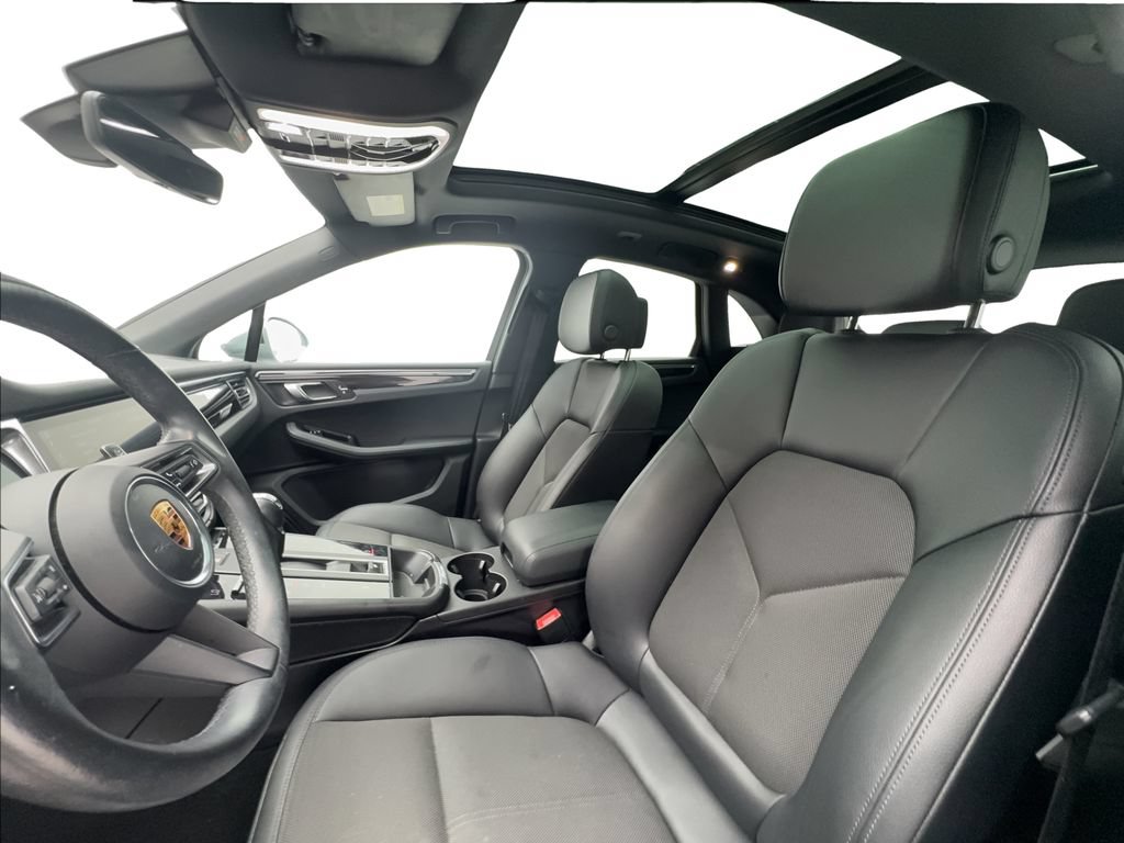 Used 2022 Porsche Macan AWD/4WD image 19