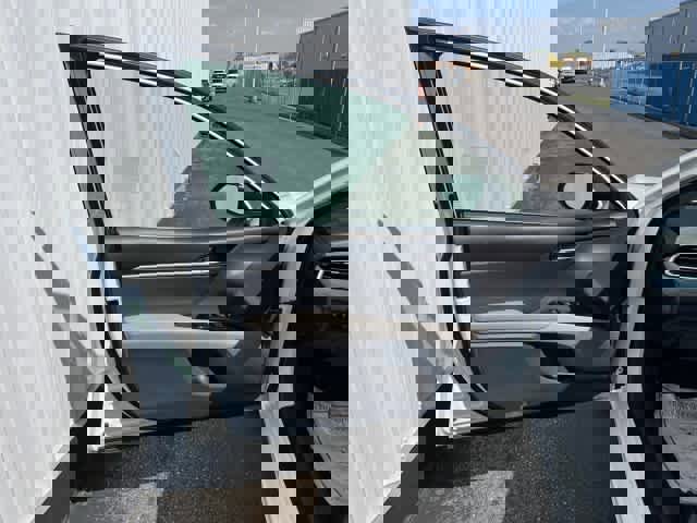 Used 2018 Toyota Camry SE w/ Moonroof Package image 13