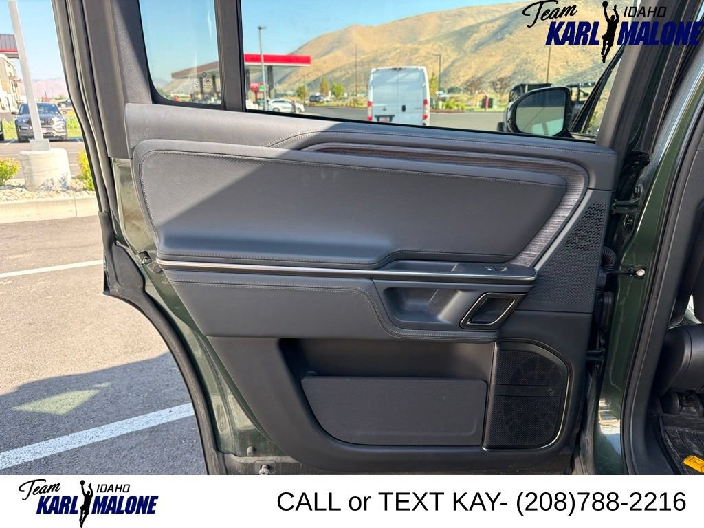 Used 2023 Rivian R1S Adventure AWD/4WD image 17