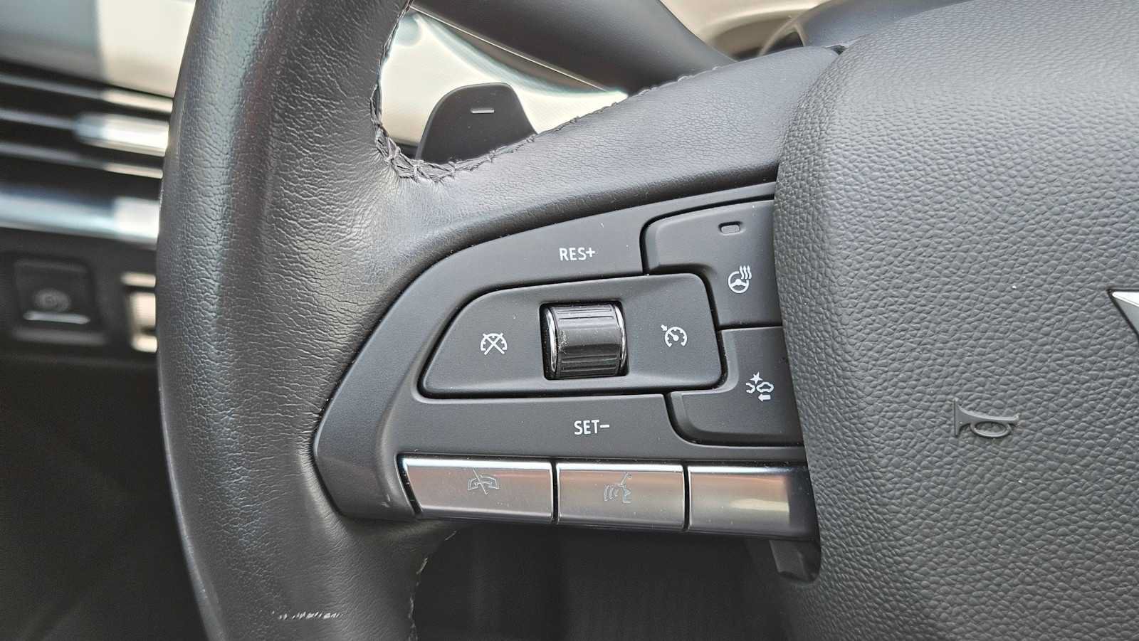 Used 2021 Cadillac XT4 Premium Luxury FWD image 21