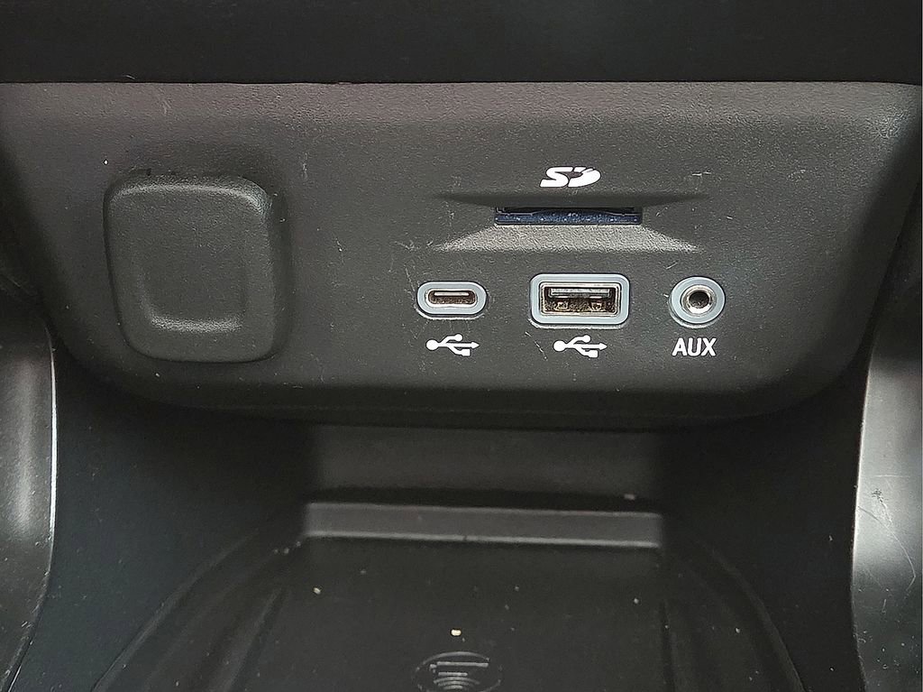 Used 2023 Chevrolet TrailBlazer RS w/ Sun and Liftgate Package image 27