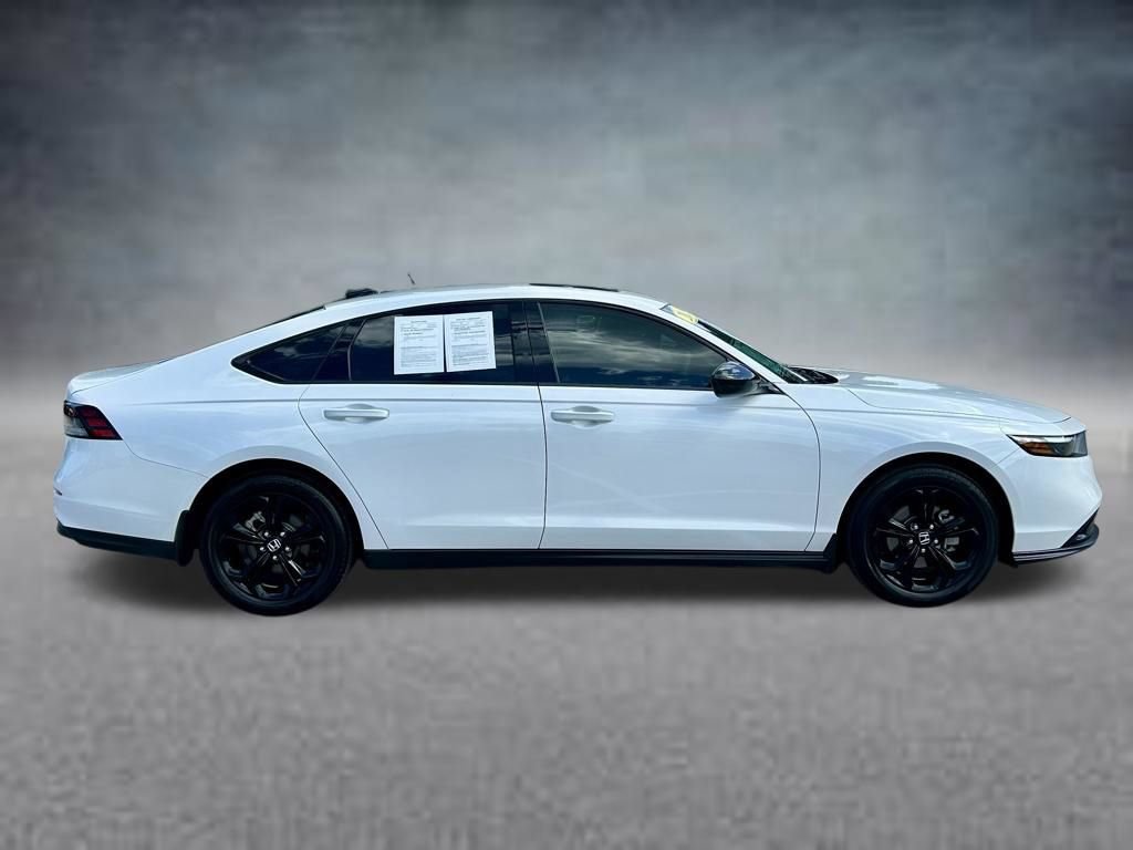 Used 2025 Honda Accord SE image 4
