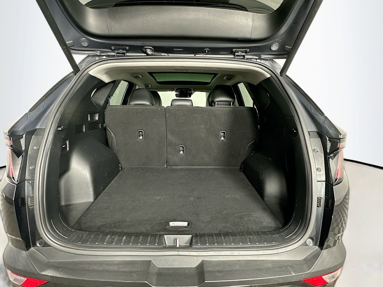 Used 2024 Hyundai Tucson Limited image 29