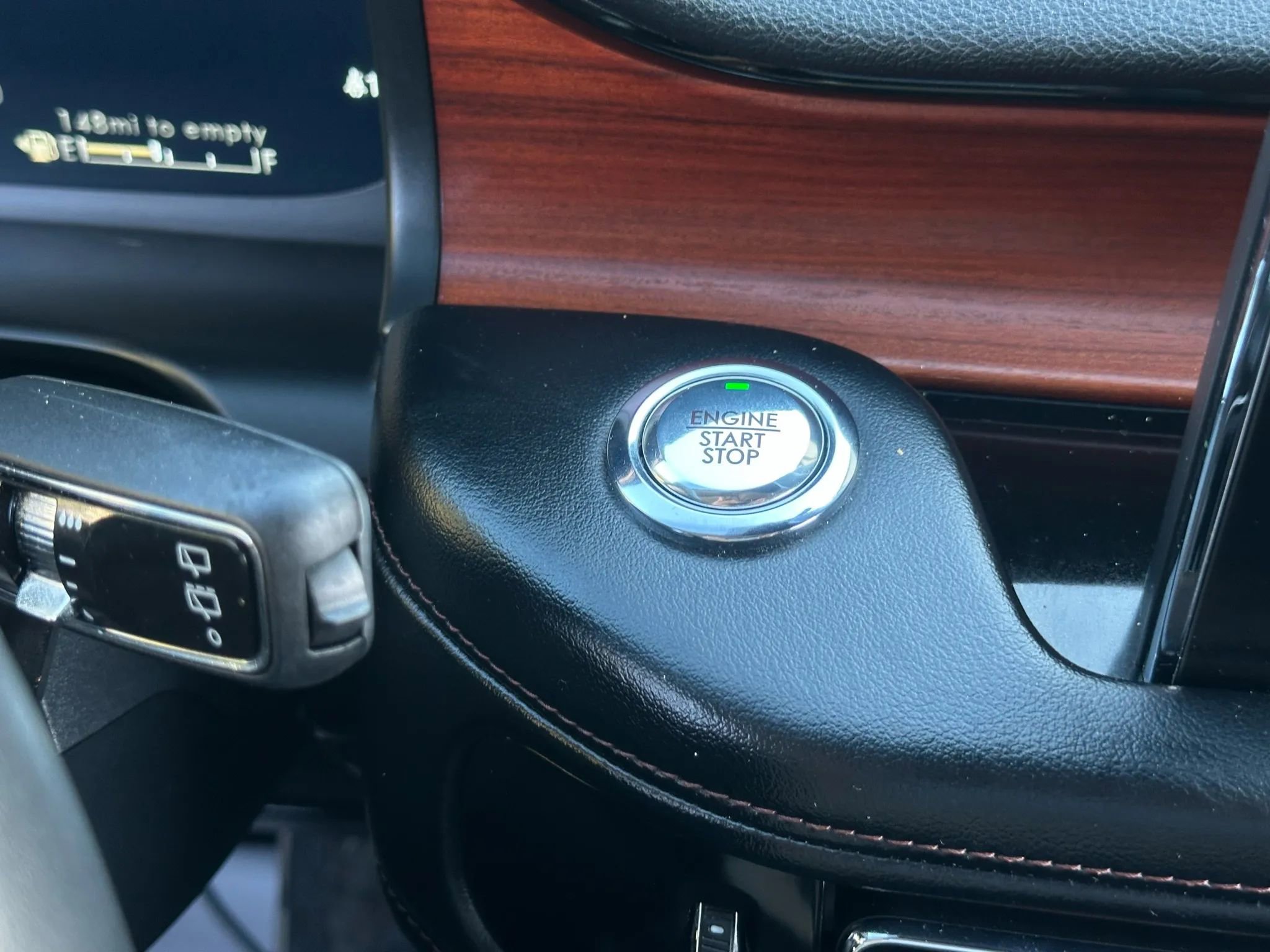 Used 2021 Lincoln Aviator Reserve w/ Equipment Group 208A image 38