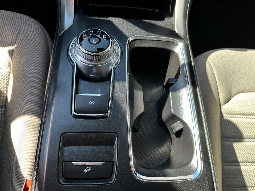 Used 2020 Ford Fusion S image 39