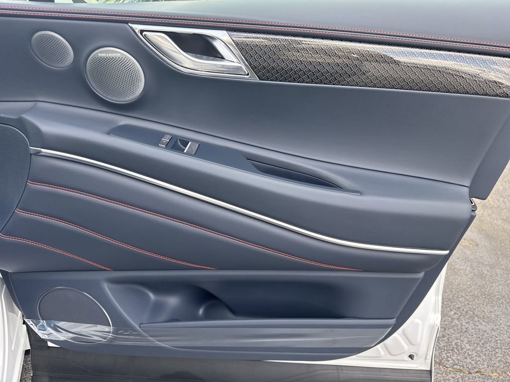 New 2026 Genesis GV80 3.5T e-SC image 14
