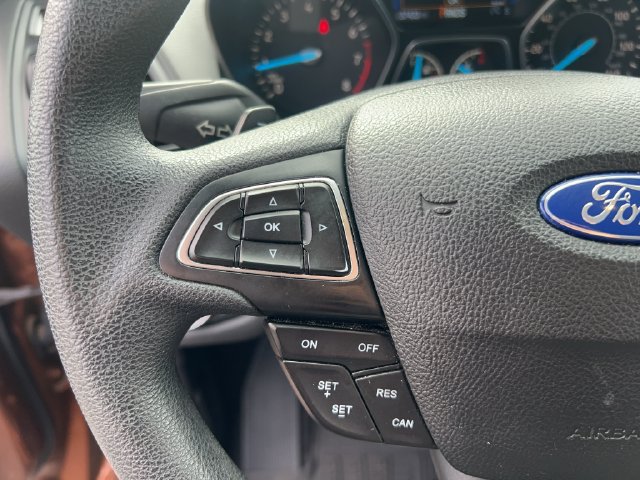 Used 2017 Ford Escape SE AWD/4WD image 30
