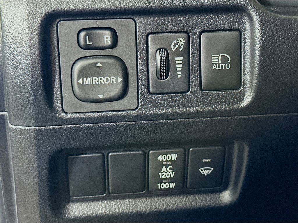 Used 2024 Toyota 4Runner TRD Off-Road Premium AWD/4WD image 21
