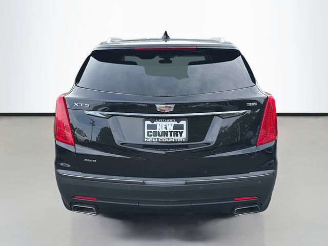 Used 2019 Cadillac XT5 Luxury w/ LPO, Black Ice Package AWD/4WD image 6