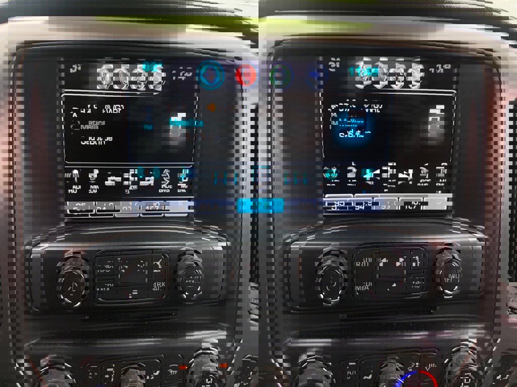 Used 2018 GMC Sierra 2500 SLT w/ Duramax Plus Package image 26