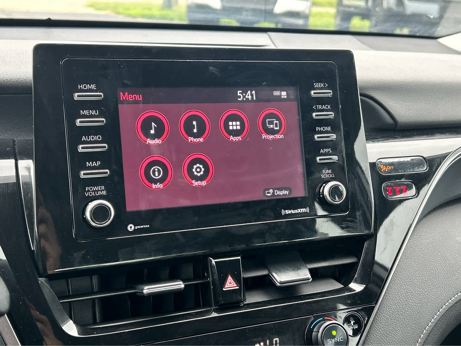 Used 2023 Toyota Camry SE image 23