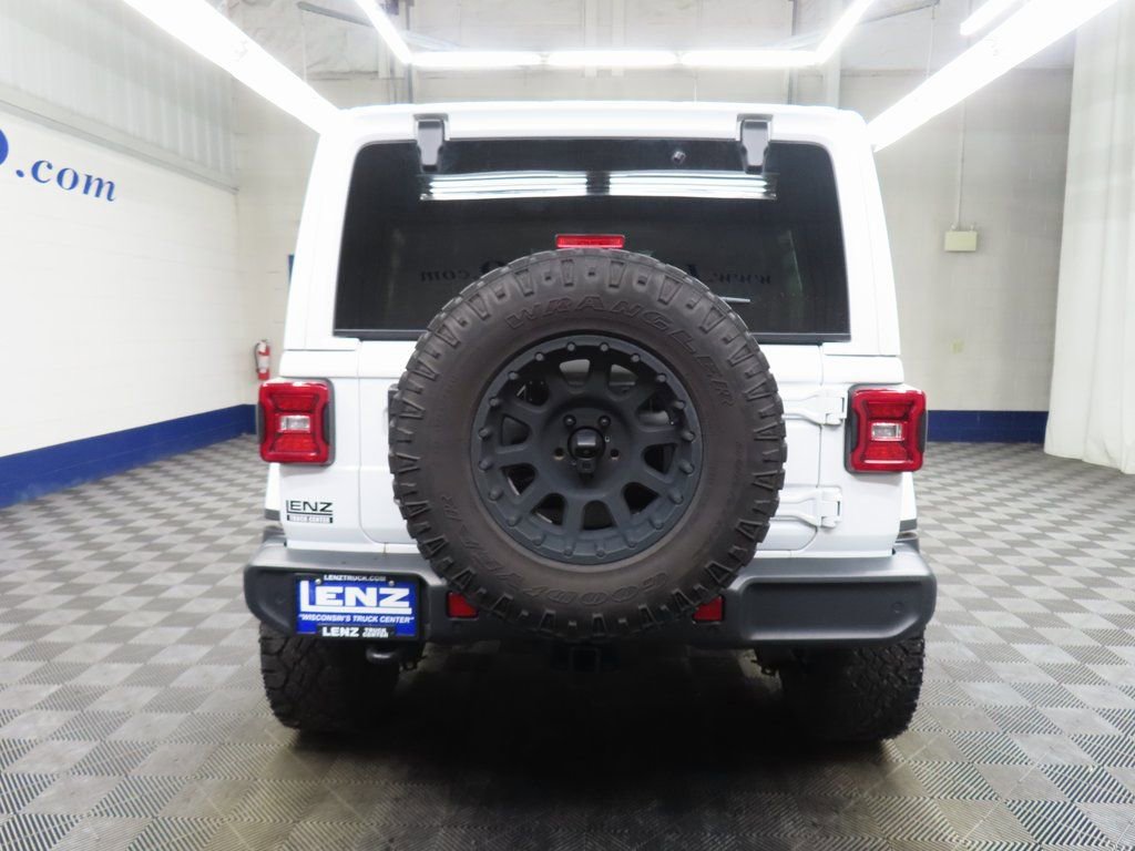 Used 2018 Jeep Wrangler Unlimited Sahara w/ Cold Weather Group image 27