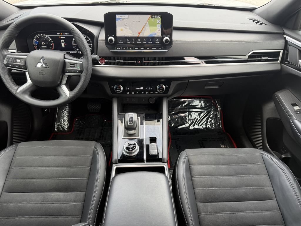 Used 2023 Mitsubishi Outlander SE AWD/4WD image 17