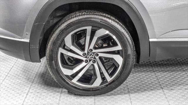 Used 2021 Volkswagen Atlas Cross Sport SEL Premium w/ Cross Sport MDO Package image 27