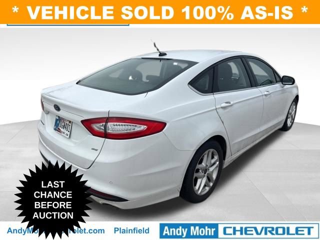 Used 2015 Ford Fusion SE image 4