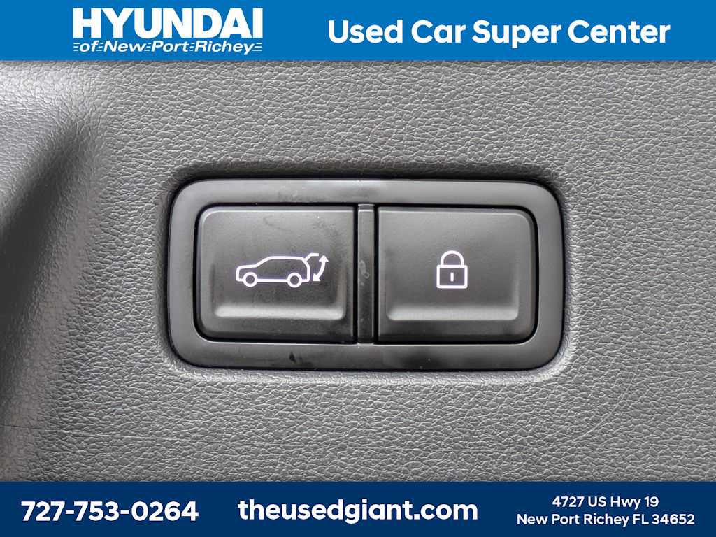 Used 2024 Hyundai Santa Fe SEL FWD image 14
