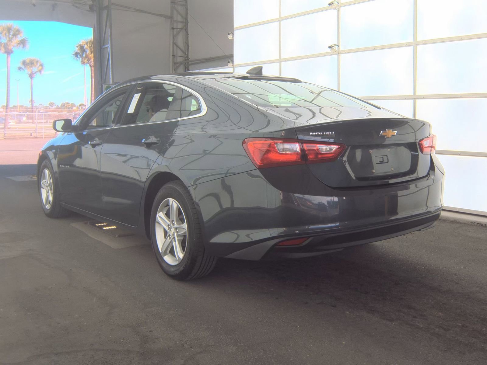 Used 2018 Volkswagen Passat 2.0T S image 8