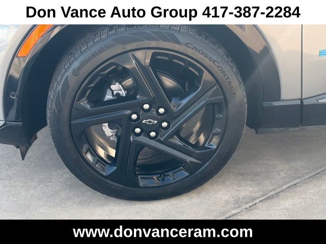 Used 2024 Chevrolet Equinox EV RS image 25