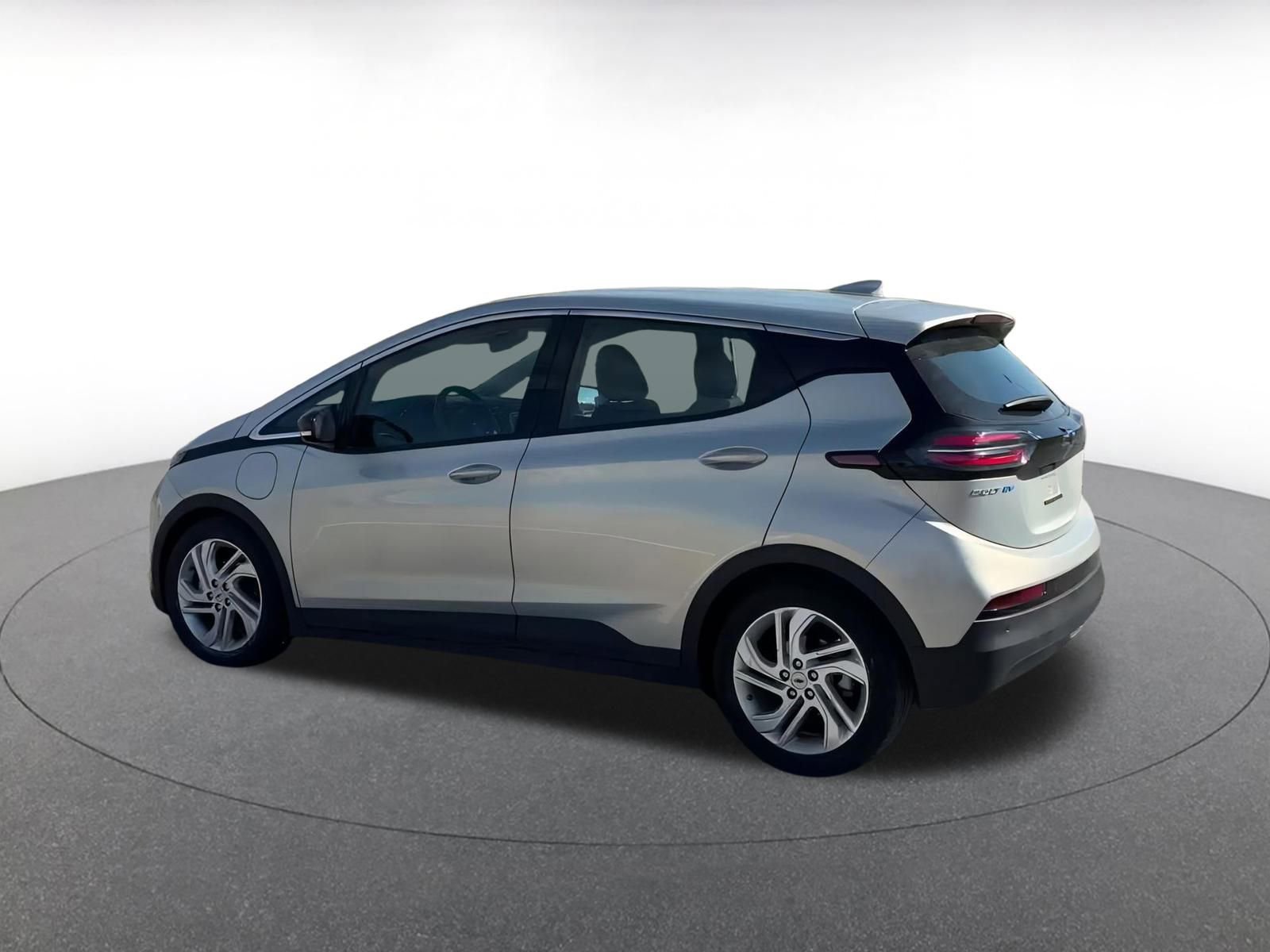 Used 2023 Chevrolet Bolt LT w/ Driver Confidence Package image 10