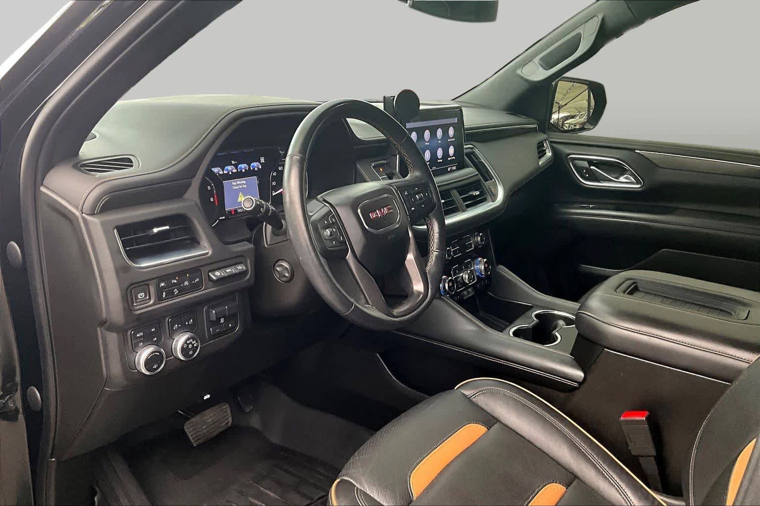 Used 2021 GMC Yukon AT4 w/ AT4 Premium Plus Package AWD/4WD image 18