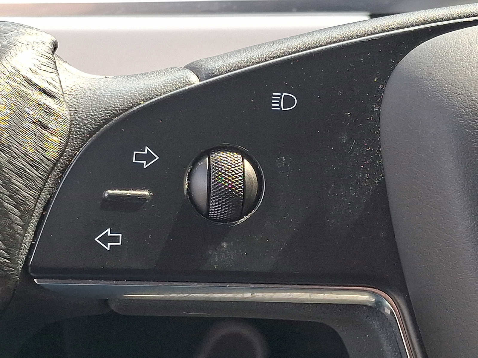 Used 2022 Tesla Model X Plaid image 23