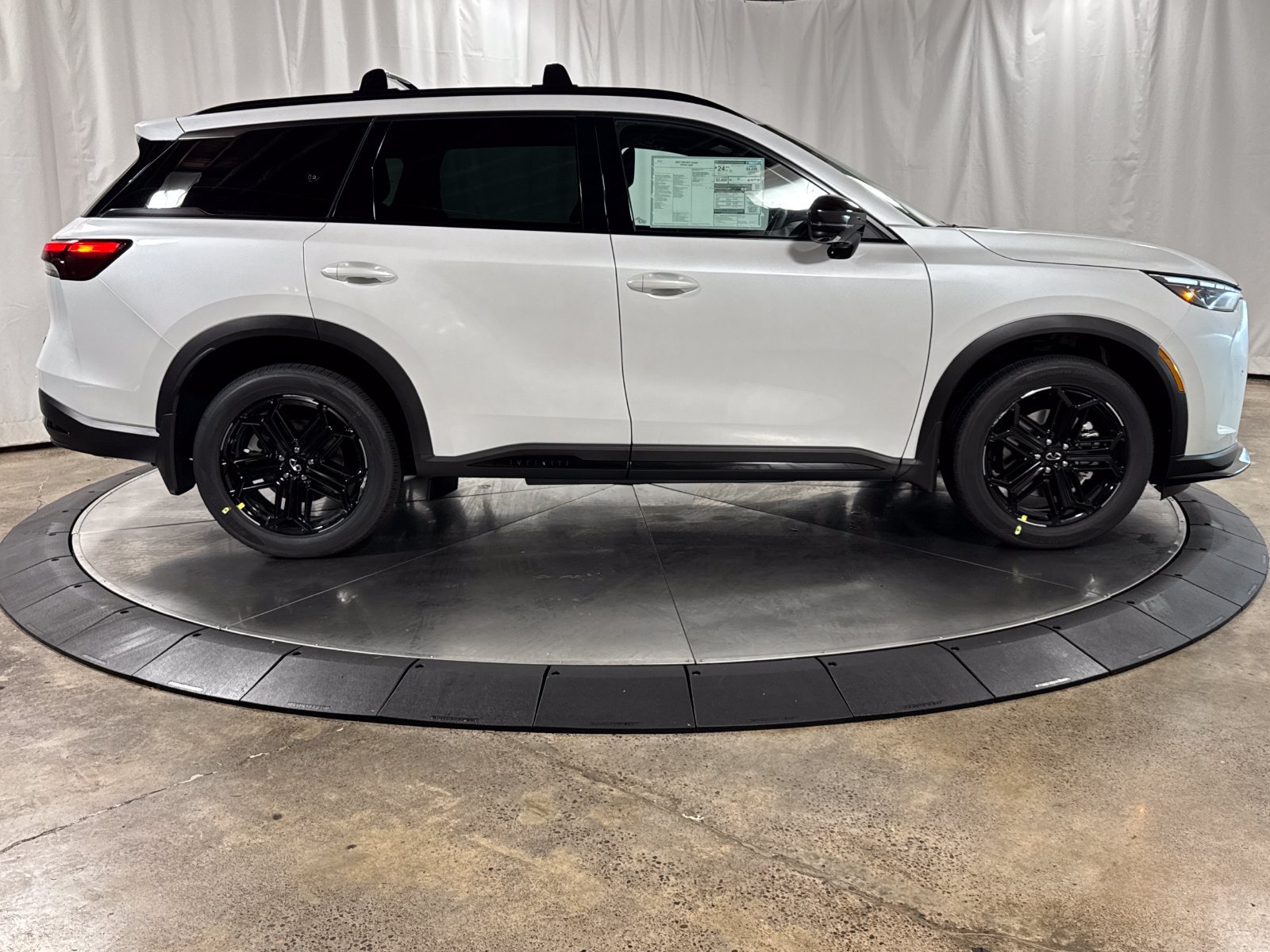 New 2027 INFINITI QX60 Sport w/ Dark Cargo Package AWD/4WD image 6