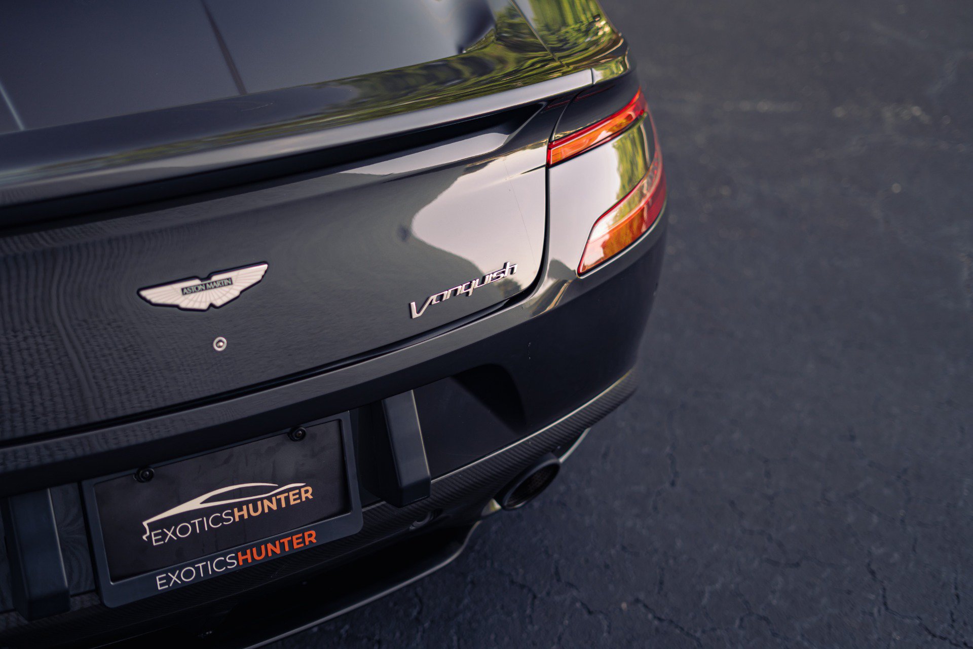 Used 2014 Aston Martin Vanquish Coupe RWD image 13