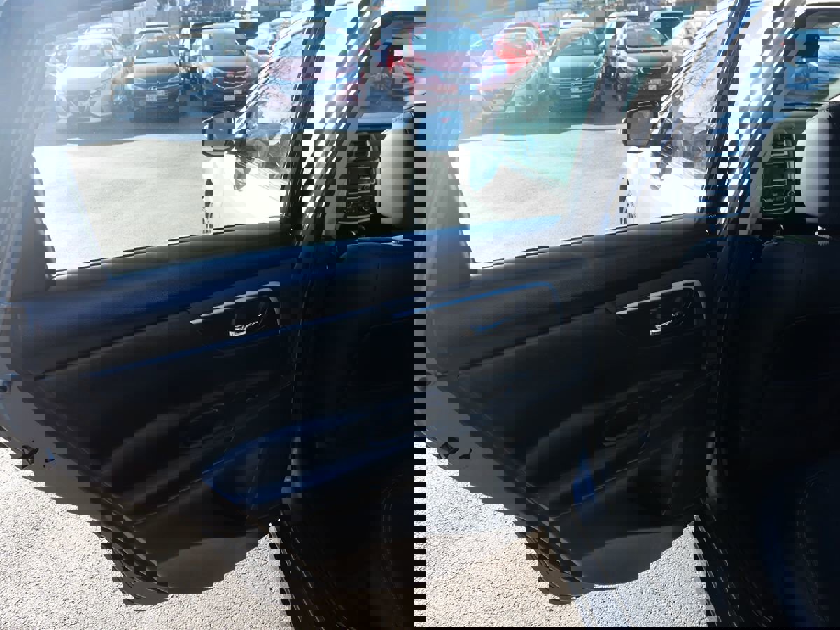 Used 2017 Nissan Altima 2.5 SL w/ Moonroof Package image 24