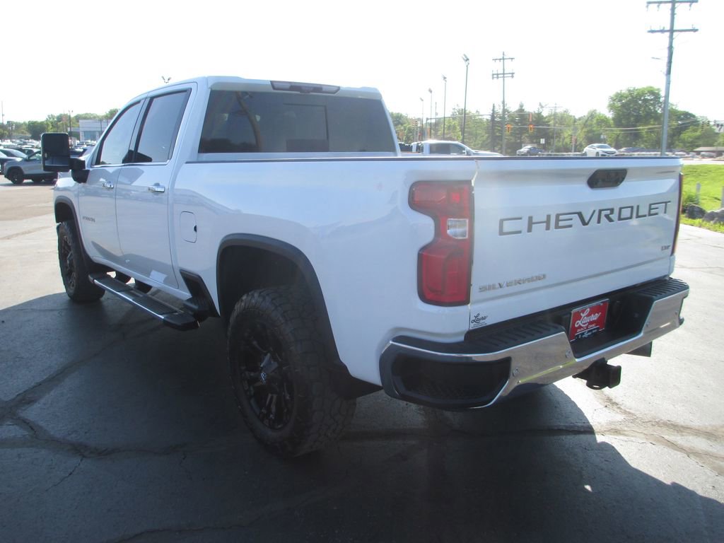 Used 2020 Chevrolet Silverado 2500 LTZ w/ LTZ Premium Package AWD/4WD image 8