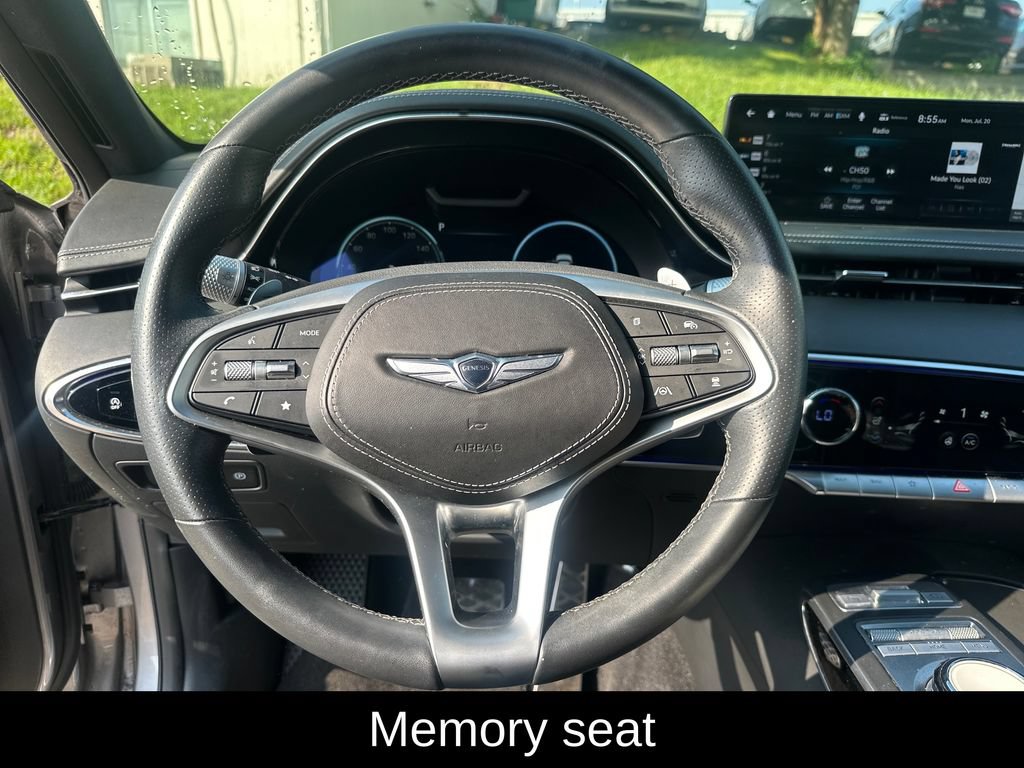 Used 2025 Genesis GV70 3.5T Sport w/ Sport Prestige Package AWD/4WD image 14