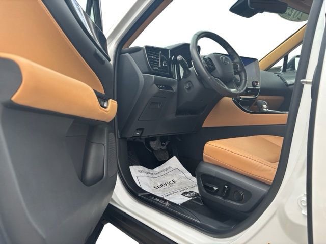 Used 2025 Lexus NX 350 AWD w/ Accessory Package (2T) image 8