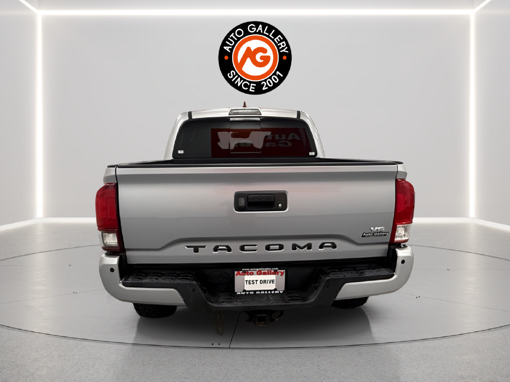 Used 2019 Toyota Tacoma TRD Sport w/ Technology Package AWD/4WD image 6