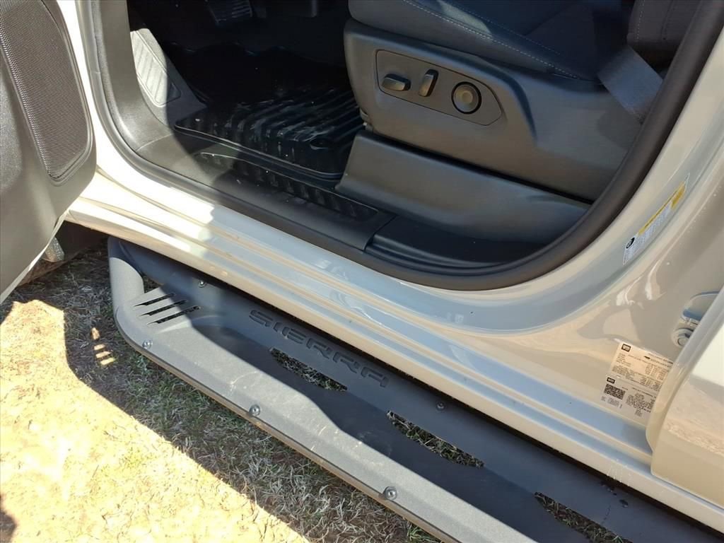 New 2026 GMC Sierra 1500 Pro w/ Graphite Edition image 12