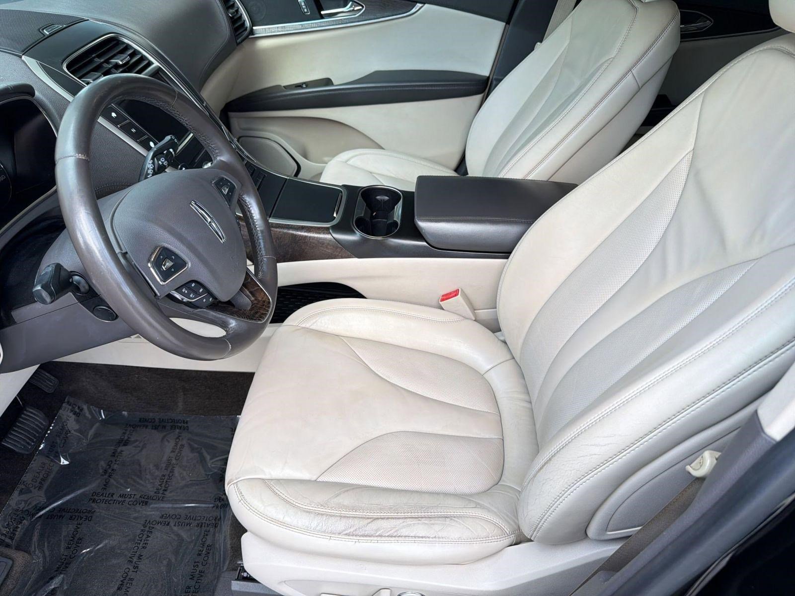 Used 2016 Lincoln MKX Select w/ Select Plus Package FWD image 5
