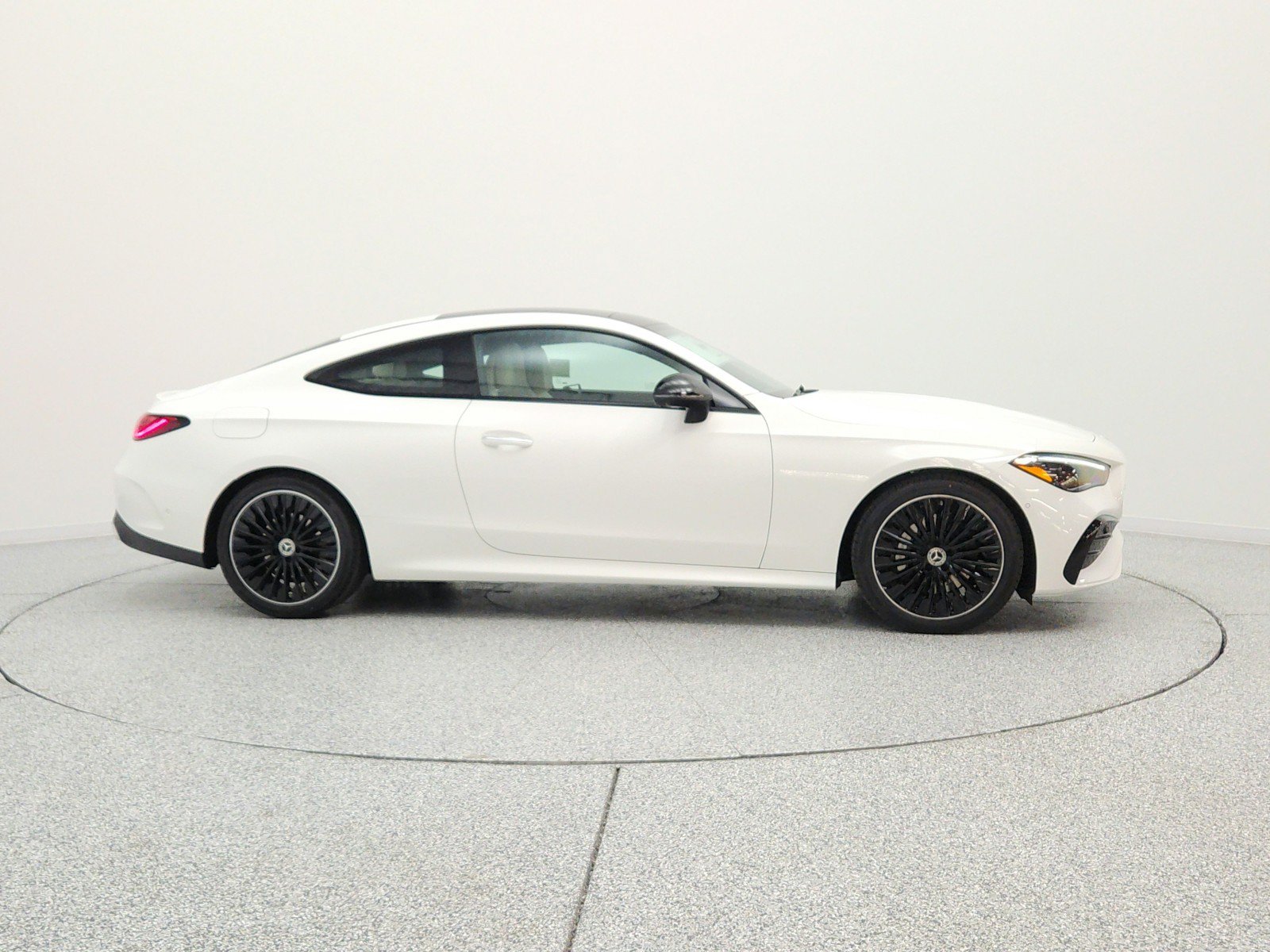 New 2026 Mercedes-Benz CLE 300 4MATIC Coupe image 4