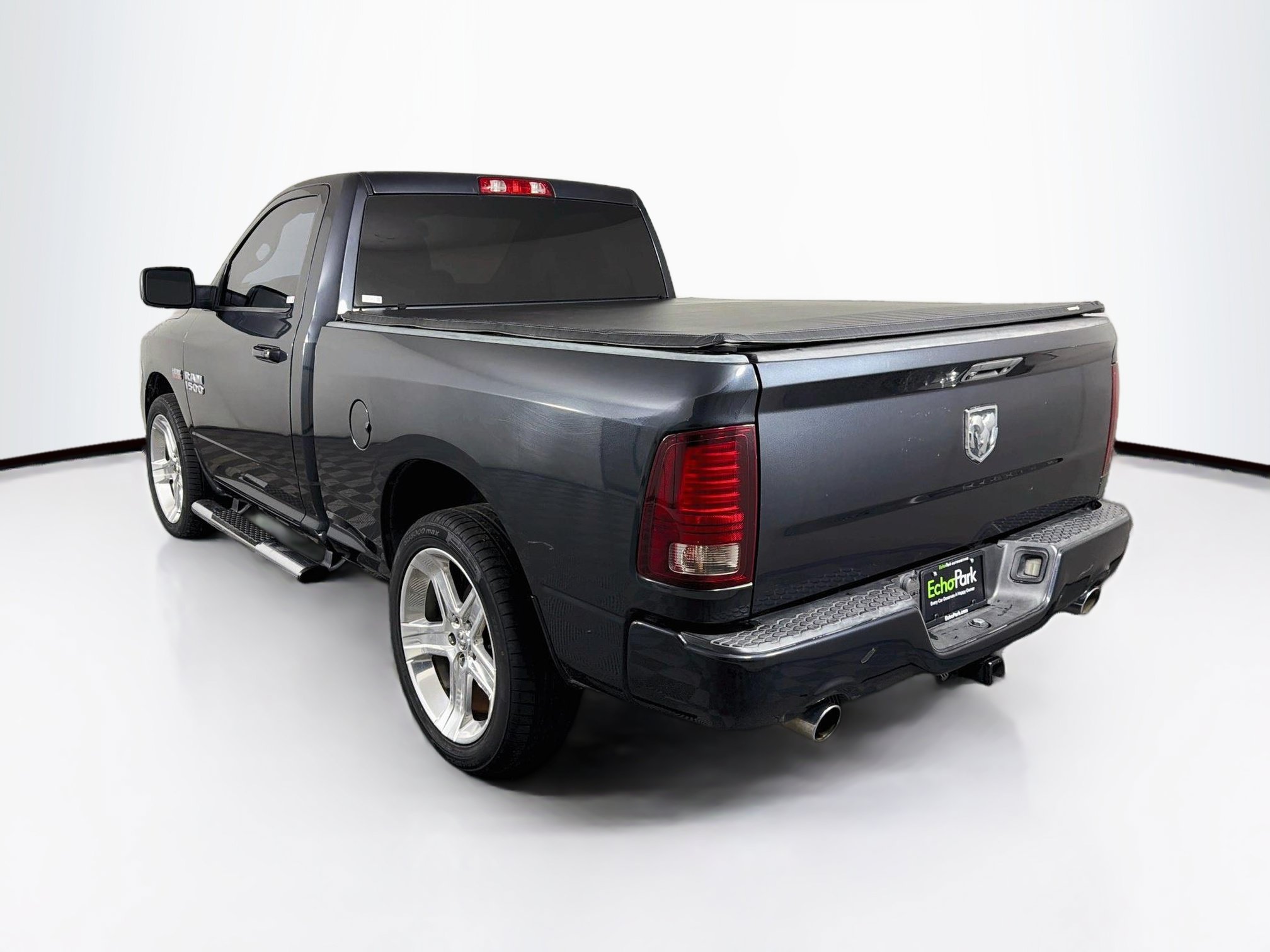 Used 2017 RAM 1500 Sport RWD image 5