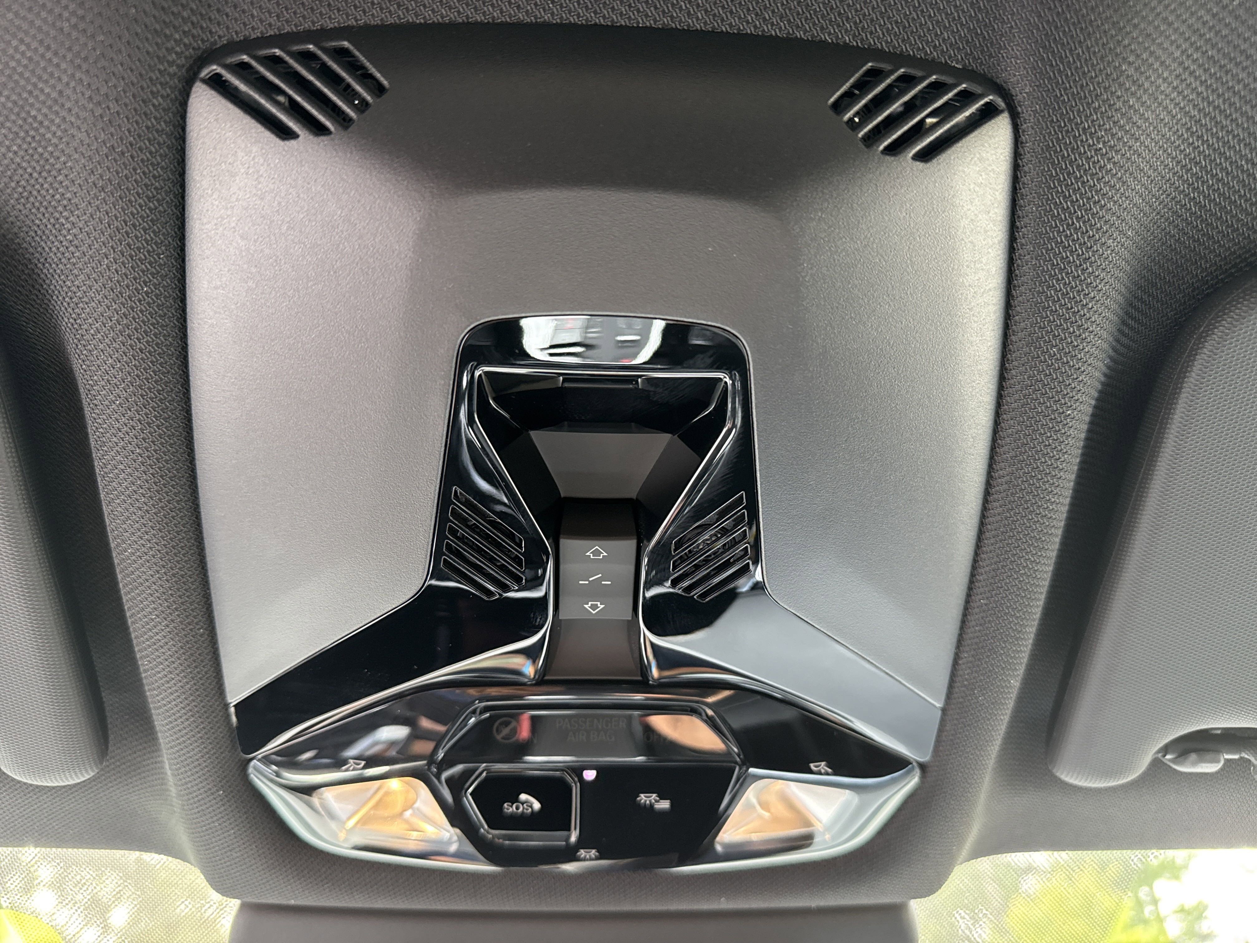 New 2025 BMW X1 xDrive28i w/ Convenience Package image 15