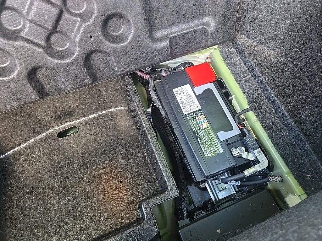 Used 2023 Dodge Challenger SXT w/ Blacktop Package image 83