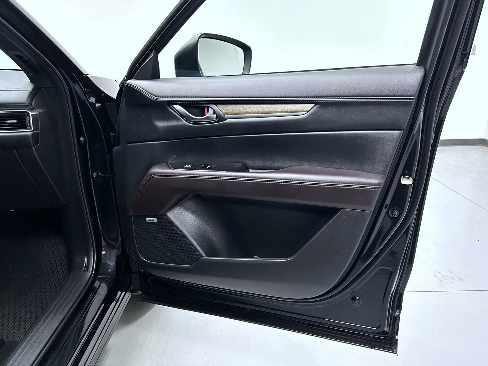 Certified 2023 MAZDA CX-5 Signature image 16