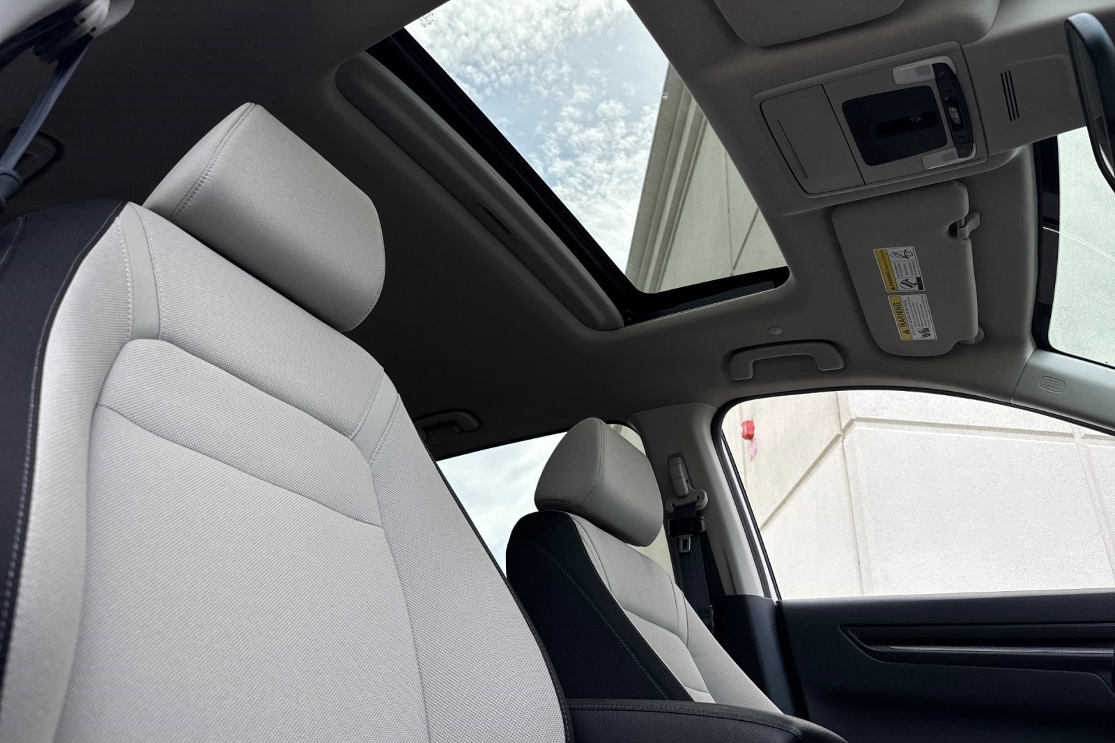 Used 2023 Honda CR-V EX image 15