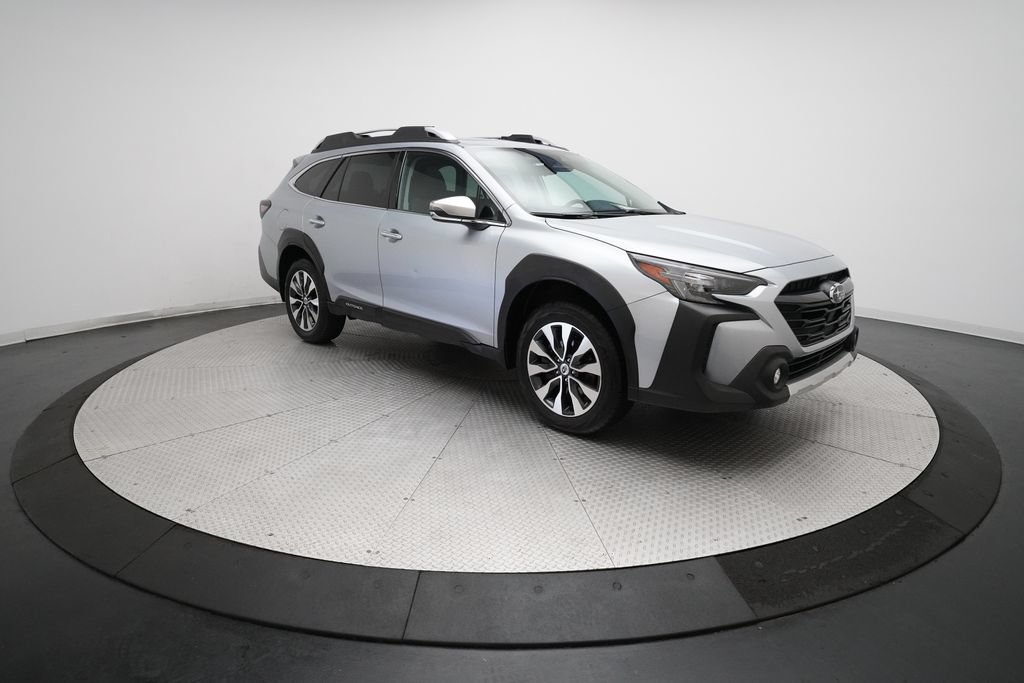 Certified 2025 Subaru Outback Touring AWD/4WD image 37