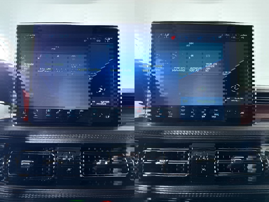 Used 2022 Lincoln Nautilus Reserve w/ Monochromatic Package image 19