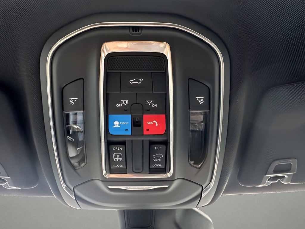 New 2026 Jeep Grand Cherokee Altitude AWD/4WD image 27
