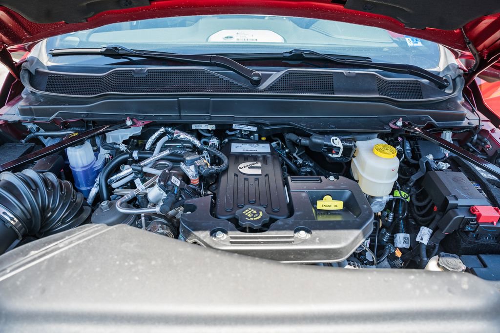 New 2026 RAM 2500 Laramie AWD/4WD image 18